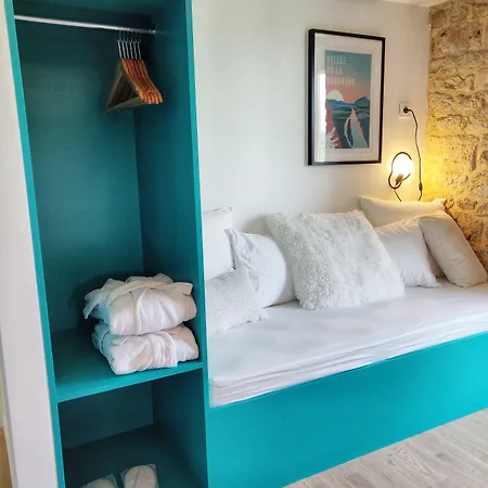 Bed and breakfast Estafete 4*