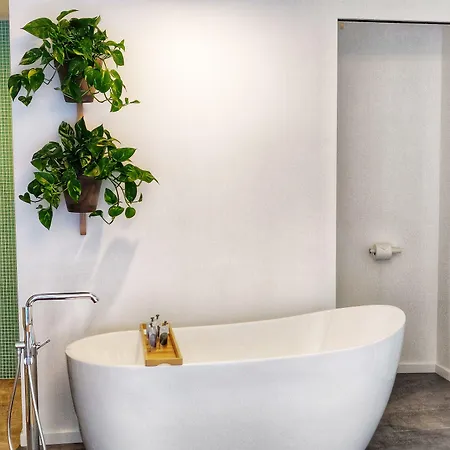 Bed and breakfast Estafete 4*