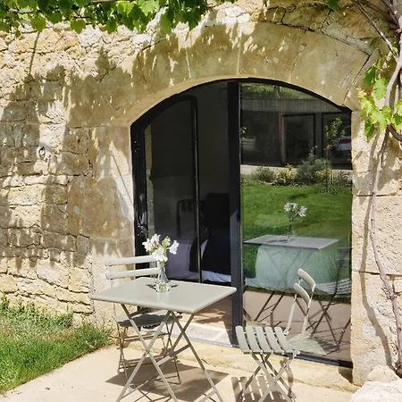 Estafete Bed & Breakfast 4*