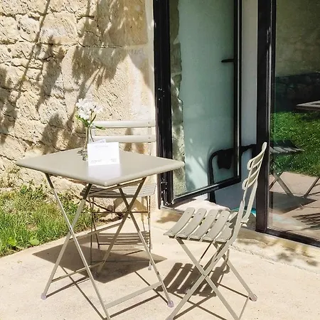 Estafete Bed & Breakfast 4*