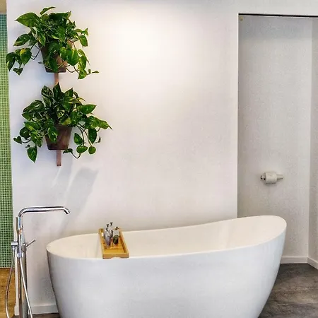 Bed & Breakfast Estafete 4*