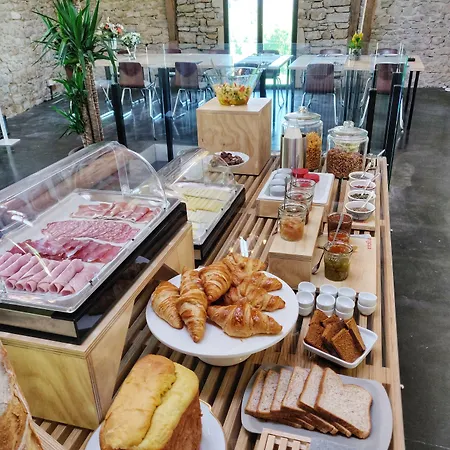 Bed & Breakfast Estafete 4*