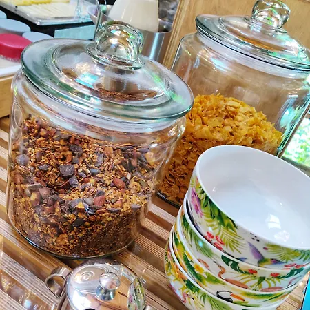 Bed & Breakfast Estafete 4*