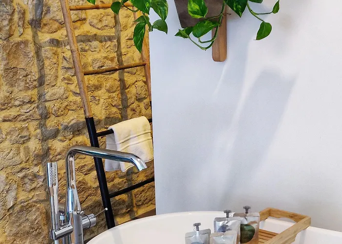 Estafete Bed & Breakfast 4*